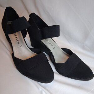 Anne Klein Women's Black Wedge Shoe Size 8 narrow